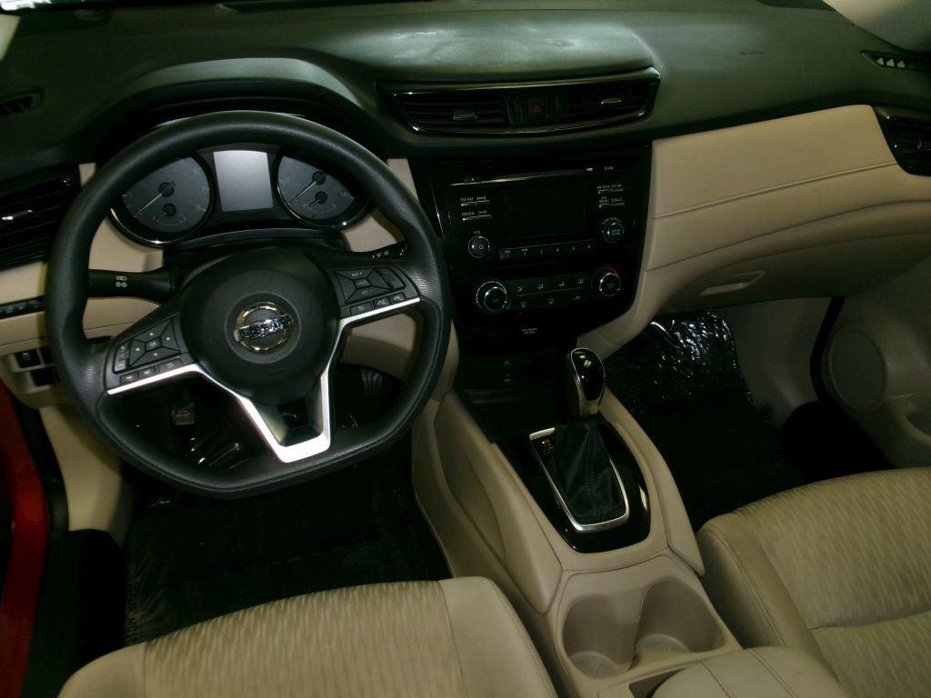 2017 Nissan Rogue S - Photo 7